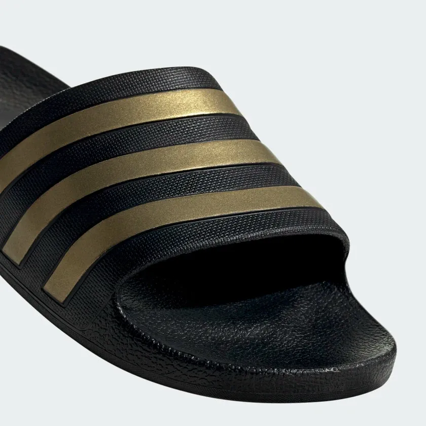 Adilette Aqua Slides