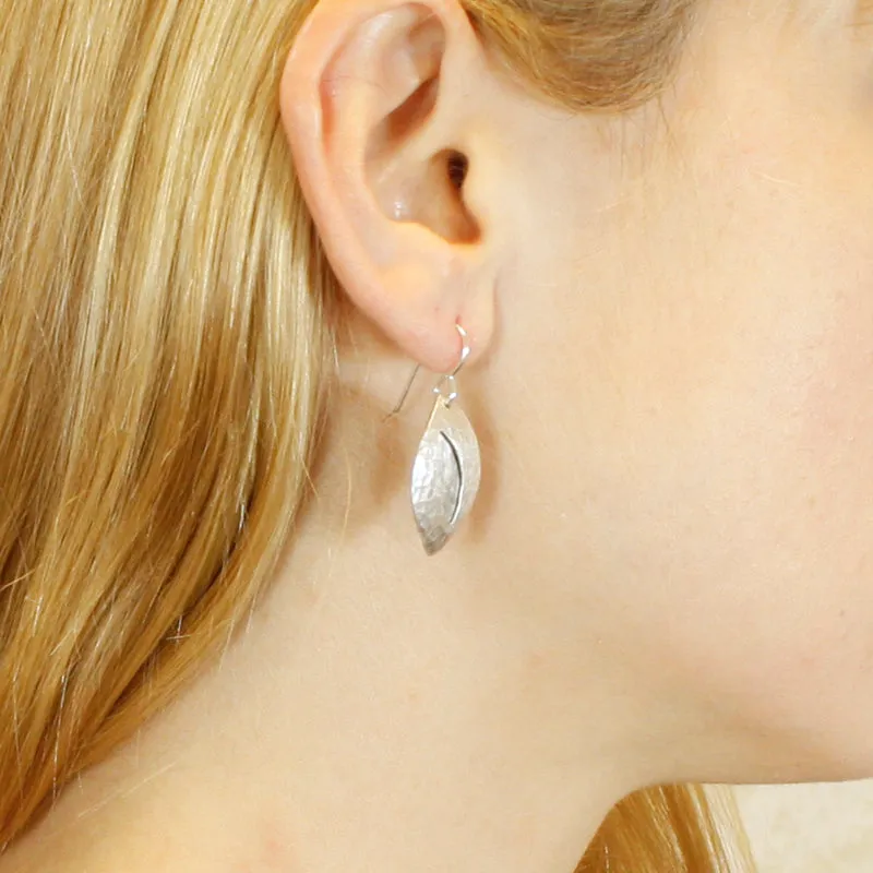 Cateye Cutout Wire Earrings