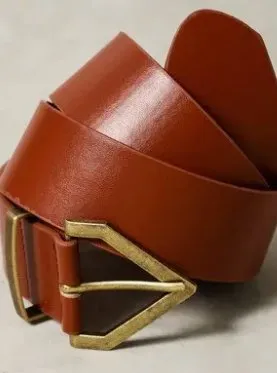 Diamond Pointed Buckle Belt