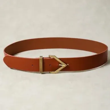 Diamond Pointed Buckle Belt