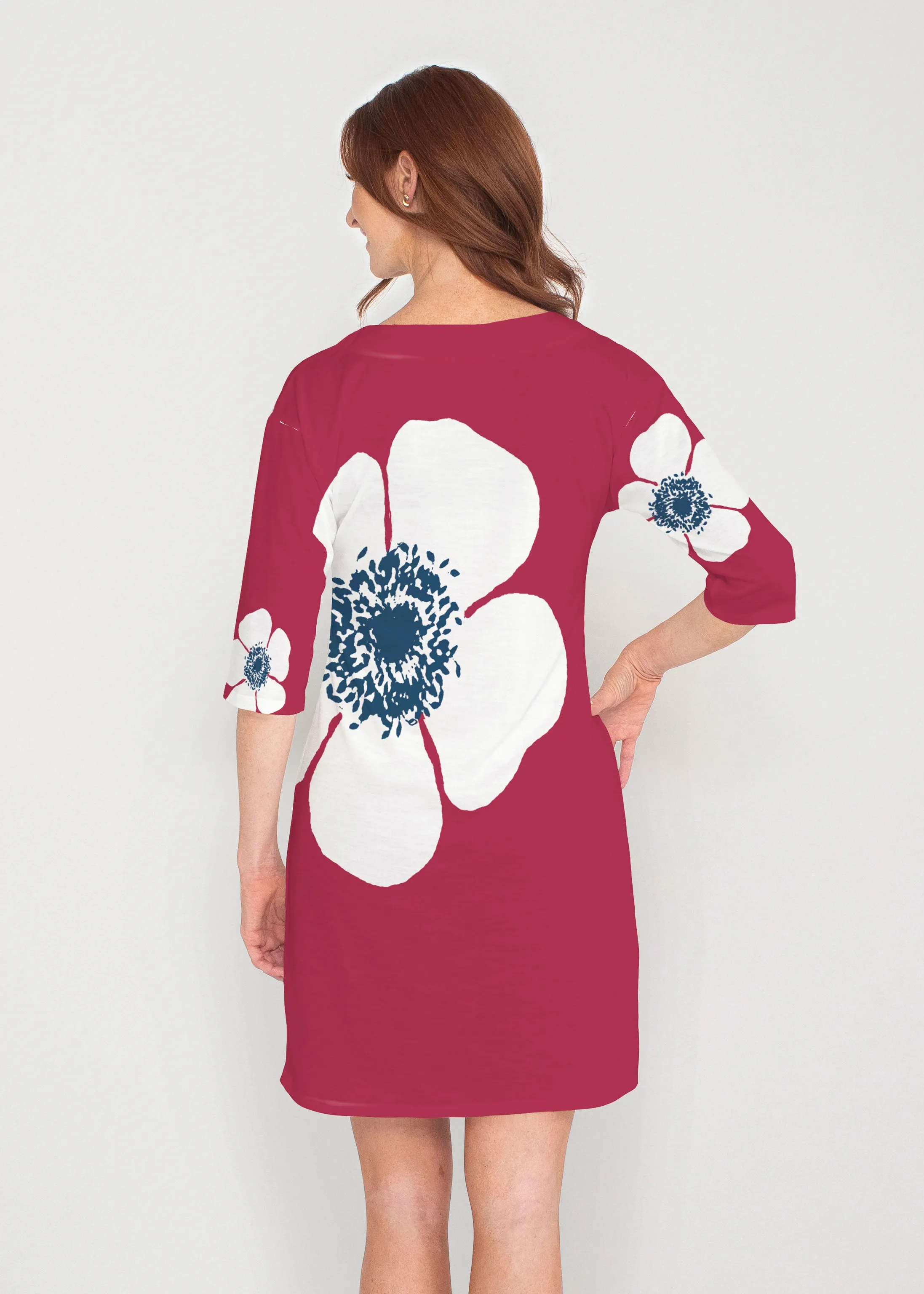 Poppy Red (7015) ~ Lucy 3/4 Sleeve V-Neck Dress
