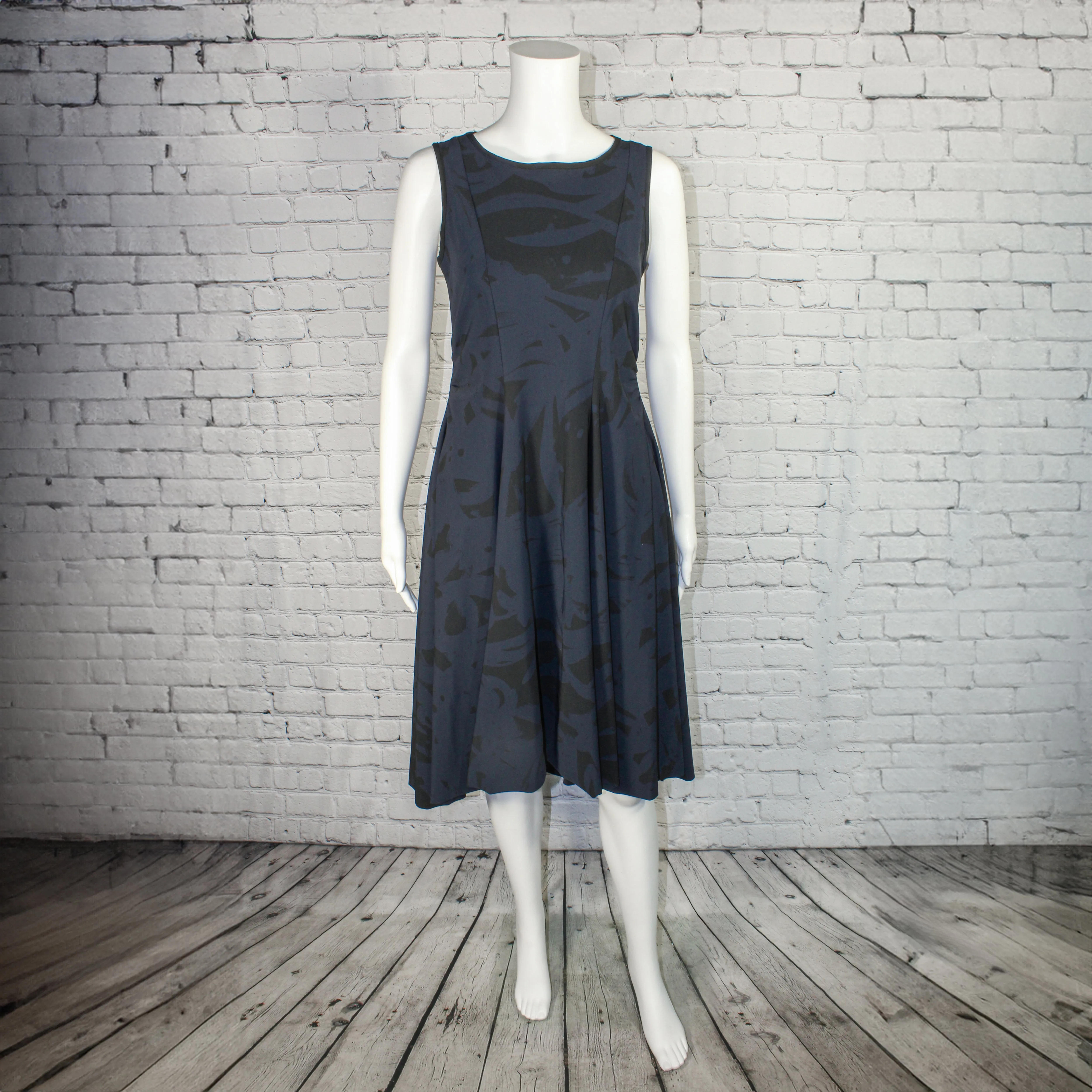 SALE! Victory Dress in Shadow Melrose by Porto