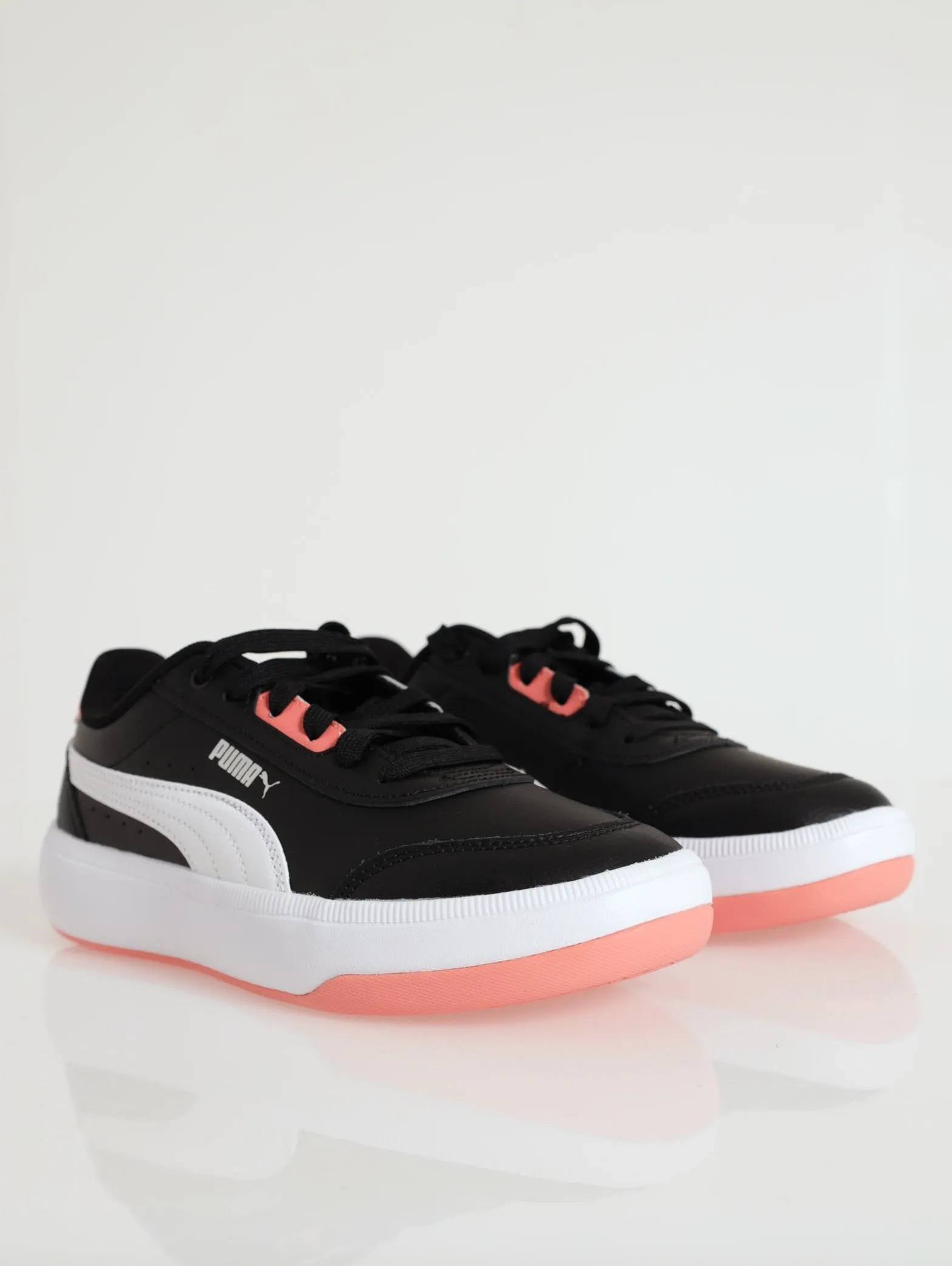 Tori Sneaker - Black/White