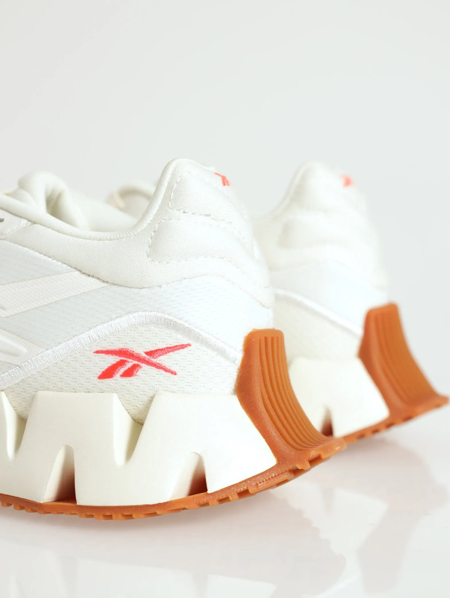 Zig Dynamica 4 Sneaker - Off White